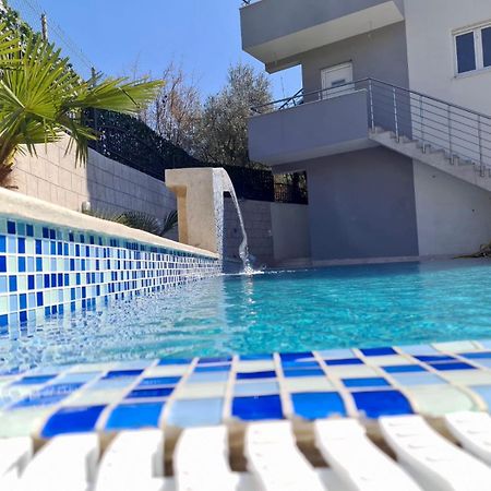 Villa Holiday Apartments バール エクステリア 写真
