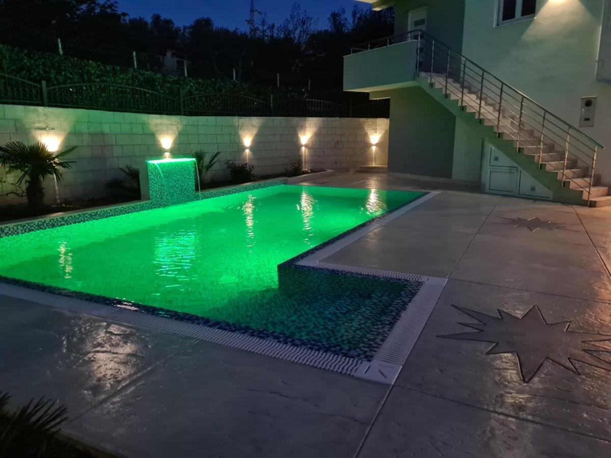 Villa Holiday Apartments バール エクステリア 写真