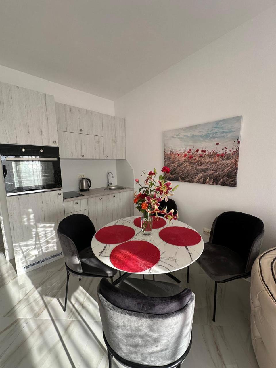 Villa Holiday Apartments バール エクステリア 写真